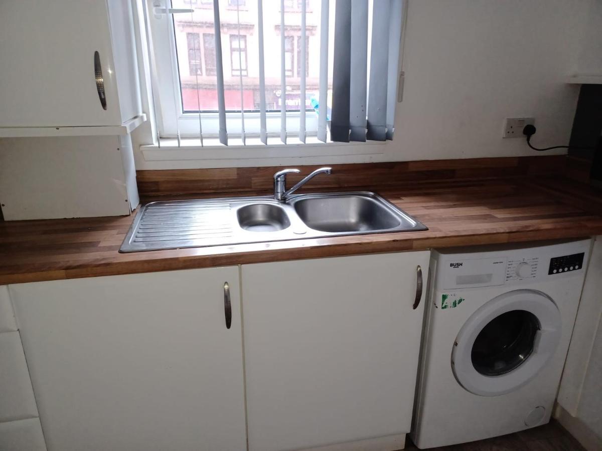 Bellway Commonwealth Apartment, Only Ages Over 23 Glasgow Esterno foto